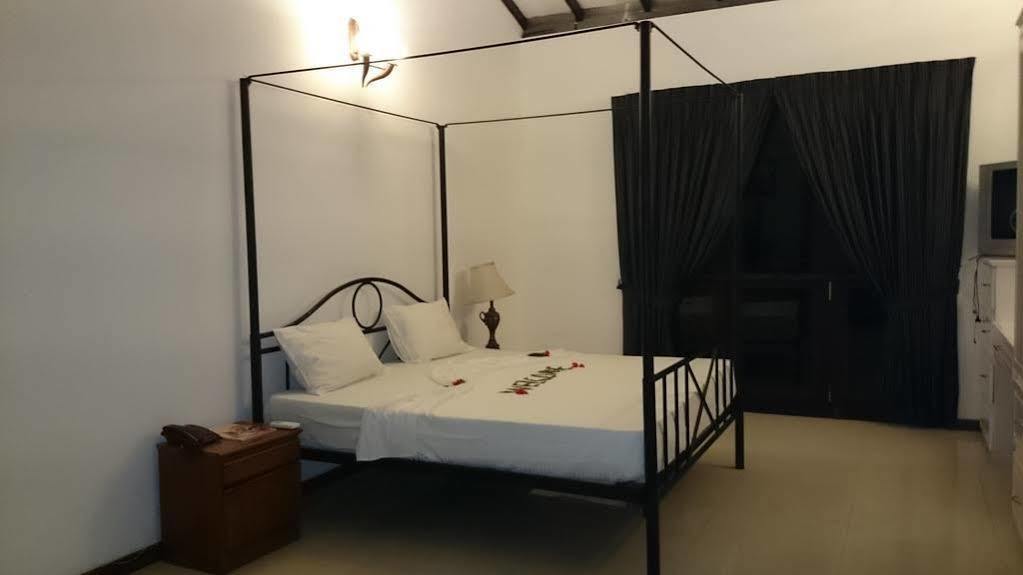 Villa W Bentota Kültér fotó