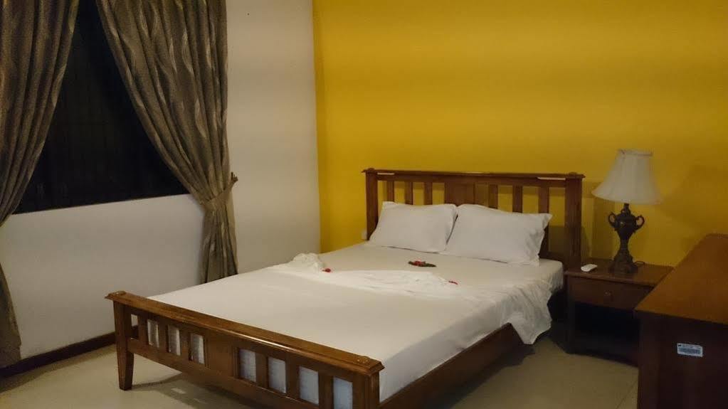 Villa W Bentota Kültér fotó