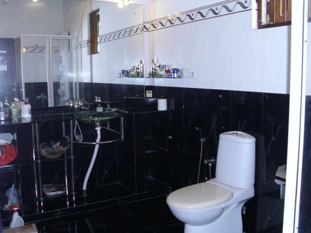 Villa W Bentota Kültér fotó