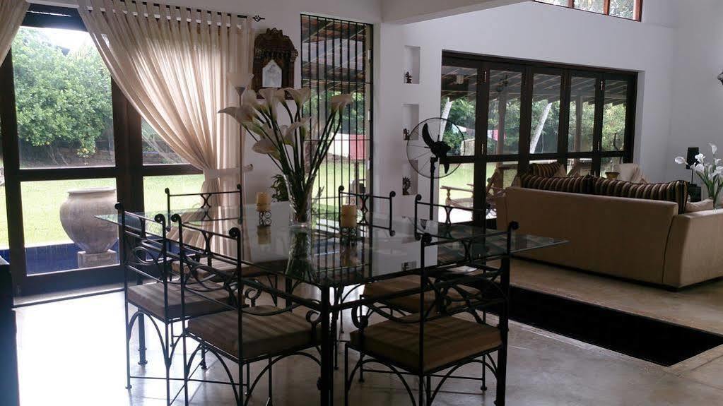Villa W Bentota Kültér fotó